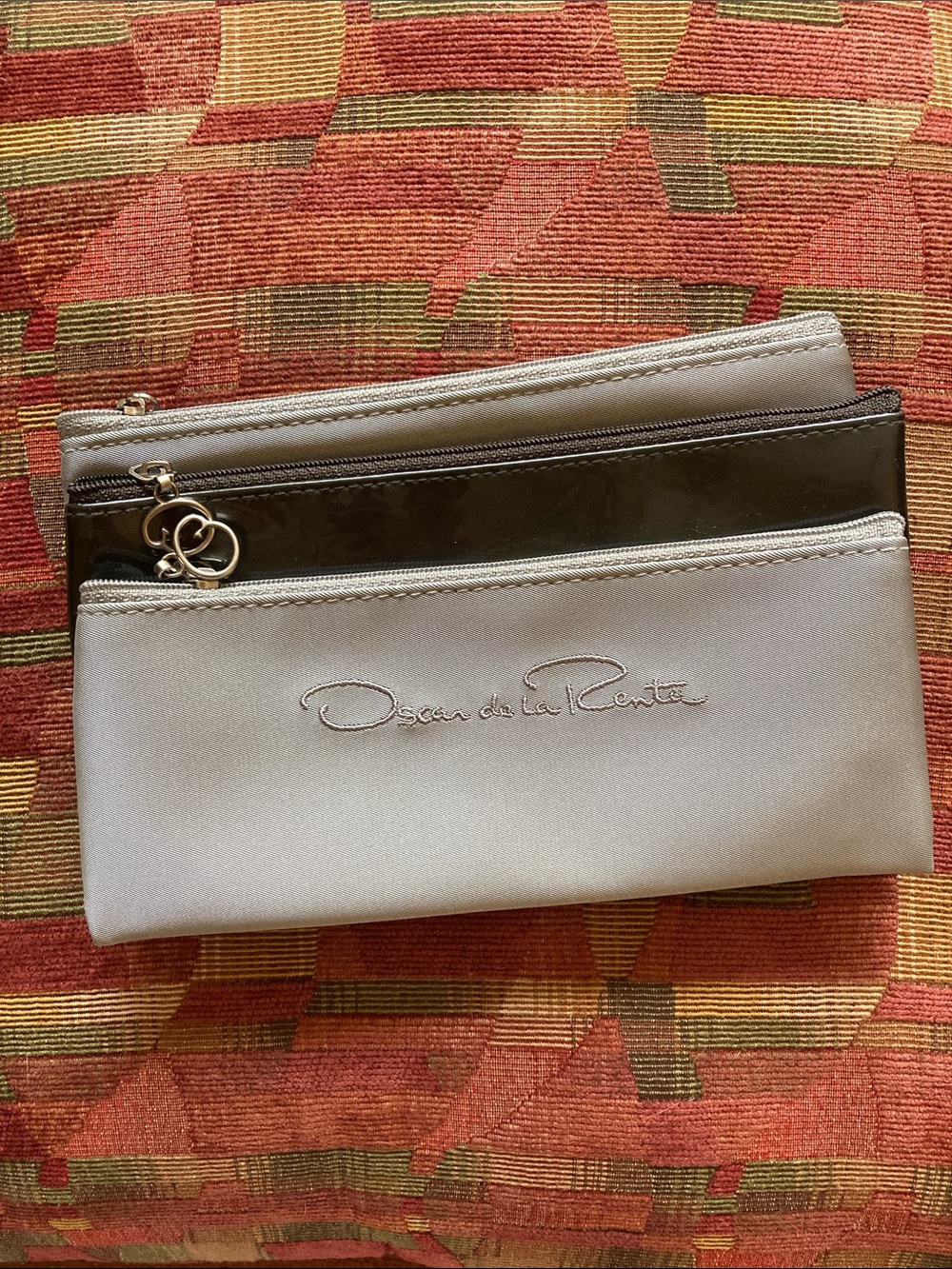 Oscar de la Renta Gray and Black Snap Button Cosmetic Bag Trio Clutch
